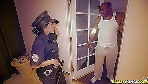 Sara animalsy is aoul crisp and fucked like flight