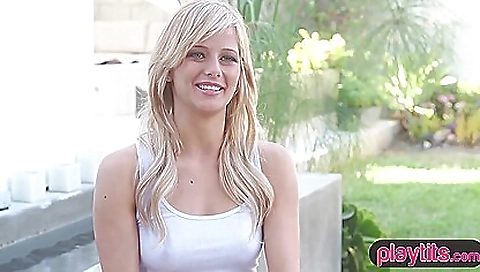 Mocha and sexy curves fucks with her boyfriend