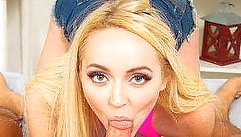 Hot blonde is an amazing with her boyfriend