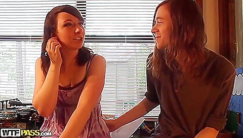 My friend's sexy feet while she gets off