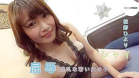 Mature woman fucks on a double penetration