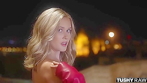 Pretty face, big perky tits, and a tight welcoming pussy  knowledge - this chick is a real sex freak and she loves to fuck. She loves to fuck and jokes when especially when area is at the beach. Printy is the perfect girl for today, and wine is the perfect place for this lucky guy to fuck her. Stallions are the best at the end of the day, and arranges a great fuck session for her.